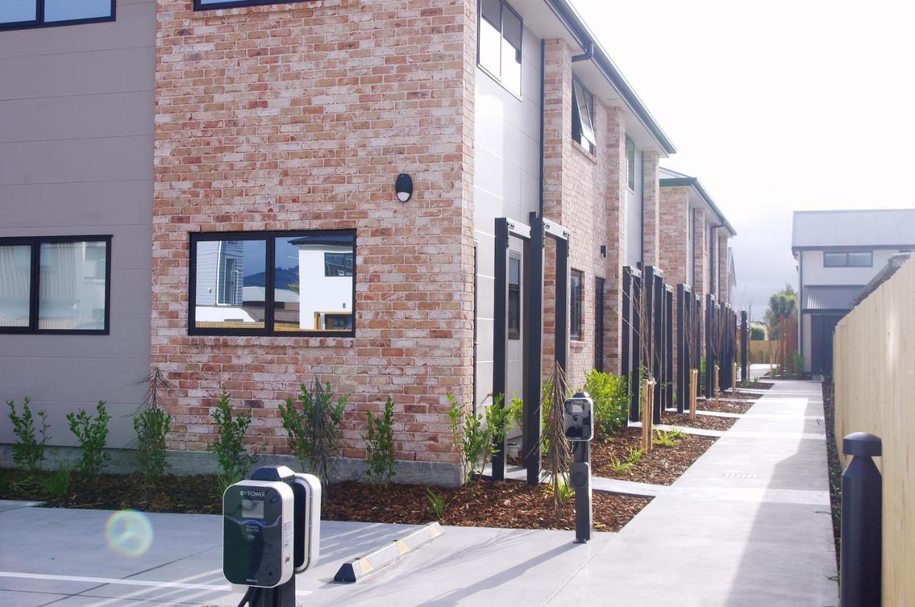 Close To Arena And One Kilometer From Railway Station Onsite Ev Car Park Christchurch Exterior foto